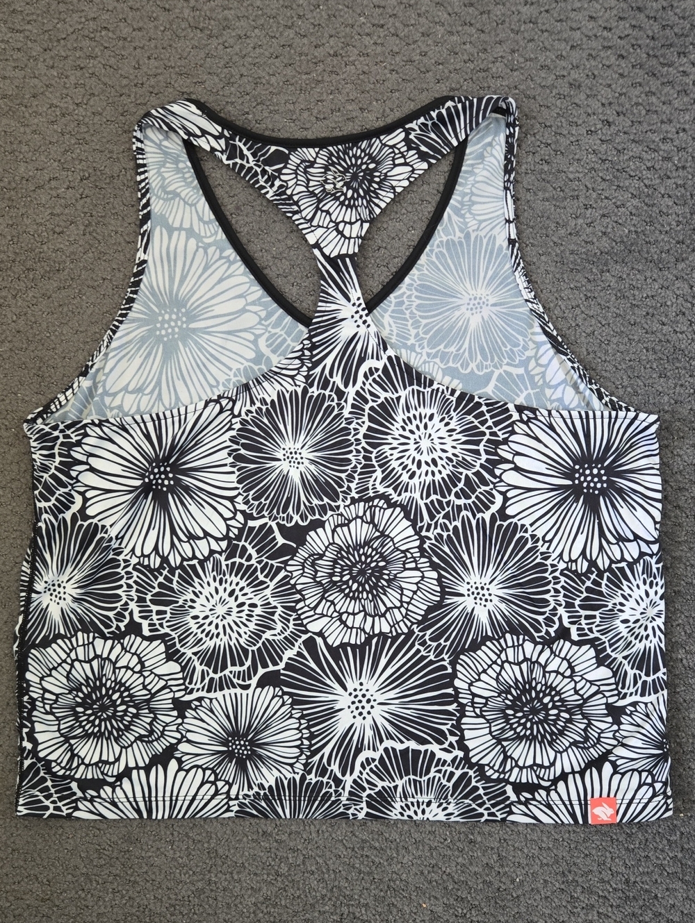 NWOT Rabbit EZ Tank - Picture 2 of 5